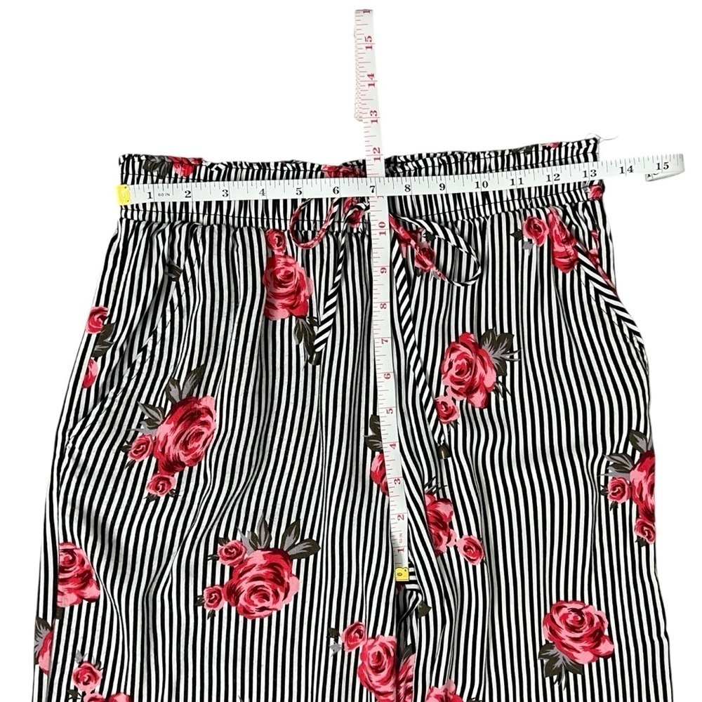 Joe B Black and White Floral Wide Leg Pants - Picture 5 of 11